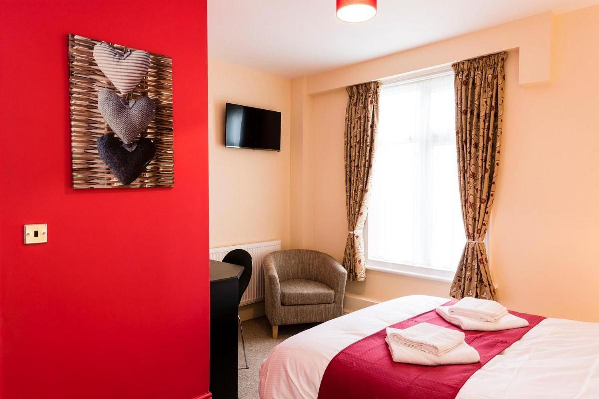 The Station Hotel Норвич Экстерьер фото